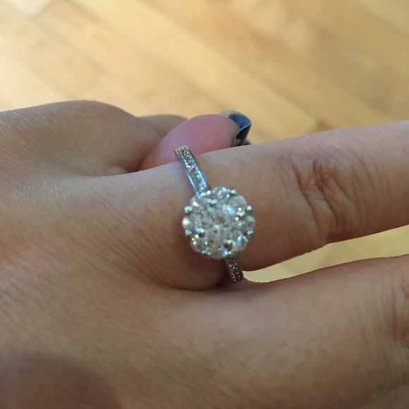 Beautiful silver crystal ring - Picture 8 of 8